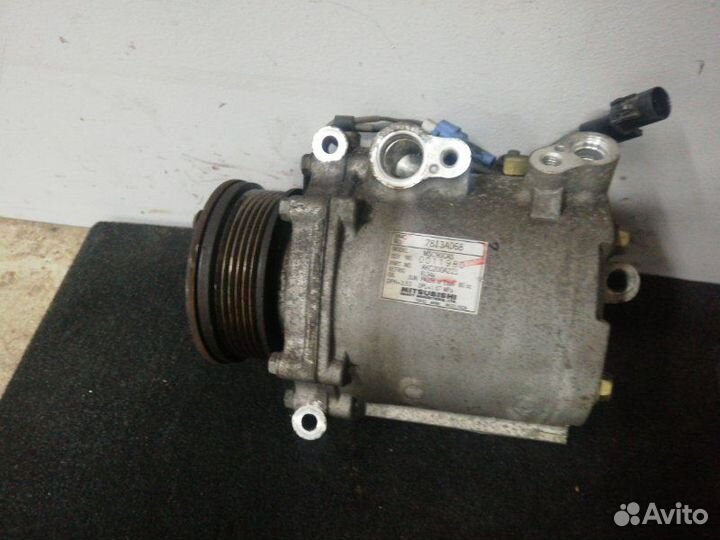 Компрессор кондиционера Mitsubishi Outlander Xl