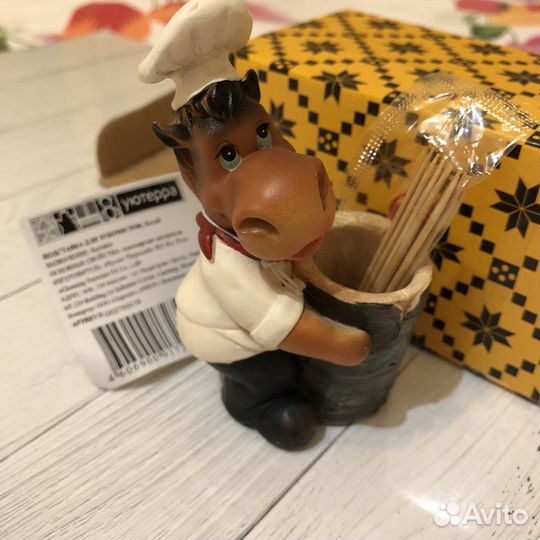 Подставка для зубочисток из уютерры