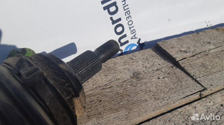 Привод передний правый Volkswagen Golf 4 хетчбек