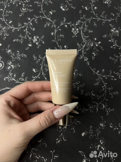 Консилер Clarins 01