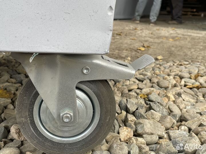 Мусорный контейнер