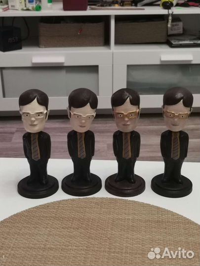 Болванчик Двайт Шрут