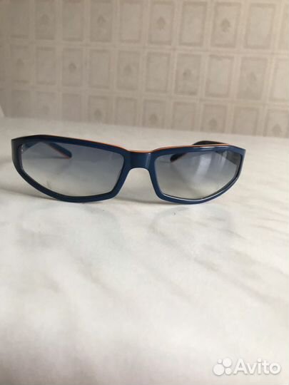 Солнцезащитные очки брендовые