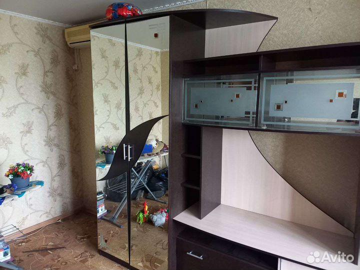 Стенка в гостиную бу