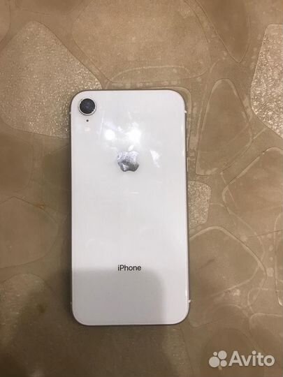 Телефон iPhone хр