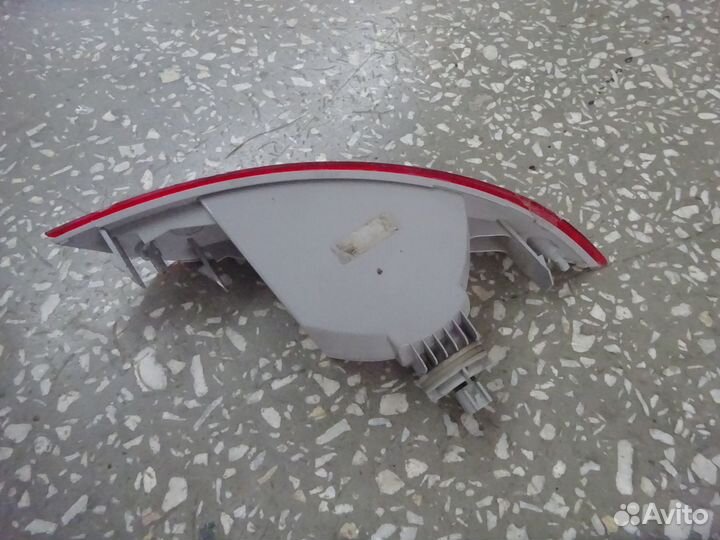 Фонарь противотуманный задний левый Ford Focus 15