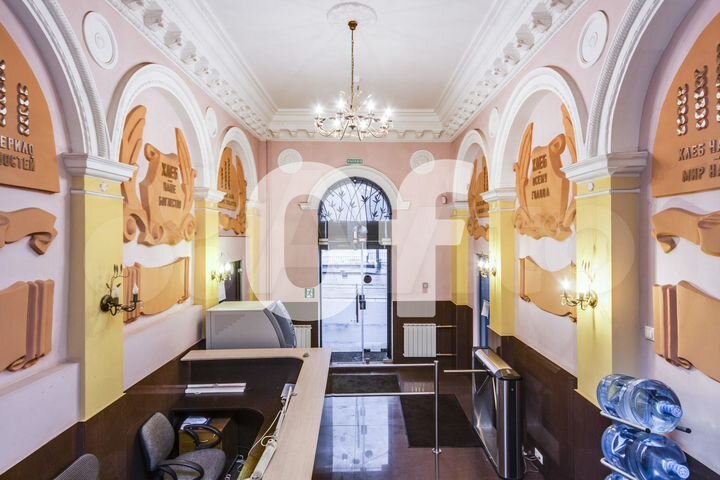 Продам здание, 833 м²