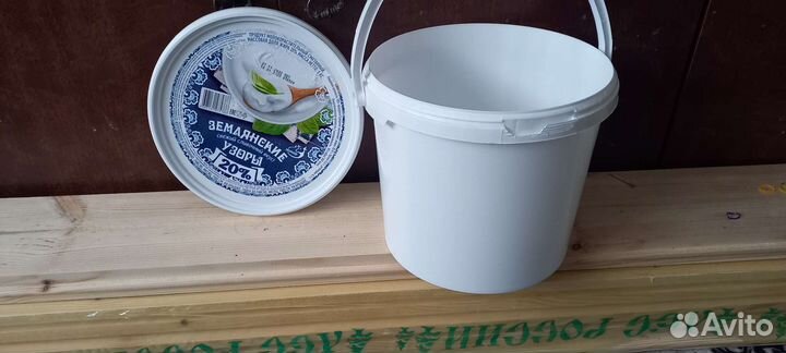 Ведро есть большое количество