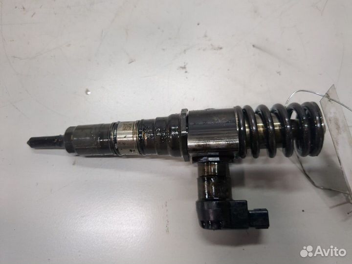 Форсунка топливная Volkswagen Passat 6, 2006