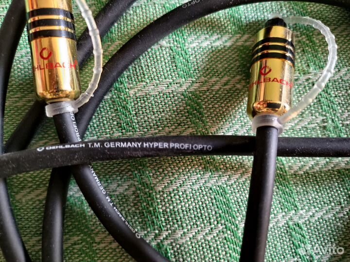 Оптический кабель Oehlbach 3 метра