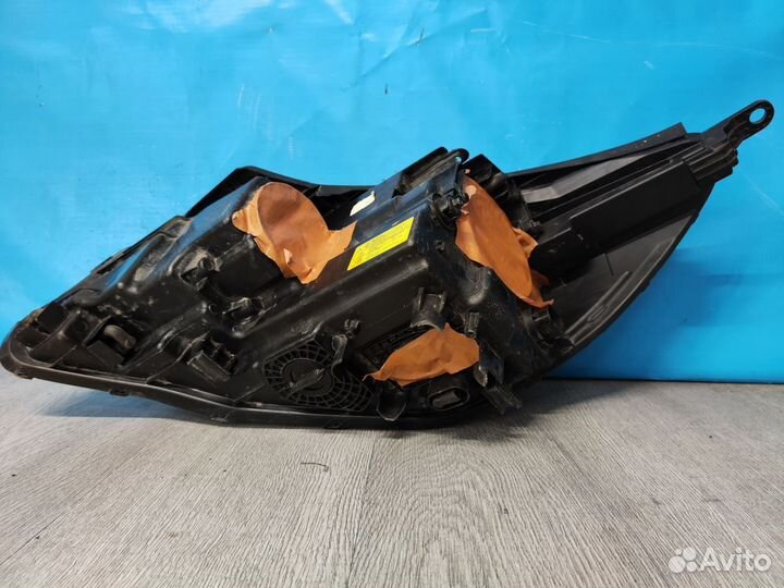 Фара правая Kia Sorento 3 2015