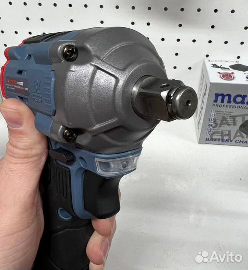 Гайковёрт аккумуляторный 600нм с ударом