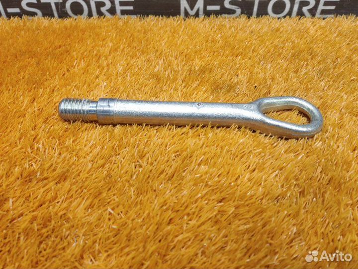 Крюк буксировочный Mercedes-Benz C-Class W204