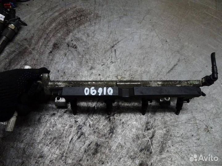 Форсунка топливная Ford Fusion 2003 2252Q18610