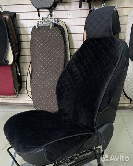 Автонакидки универсальные, в ассортименте