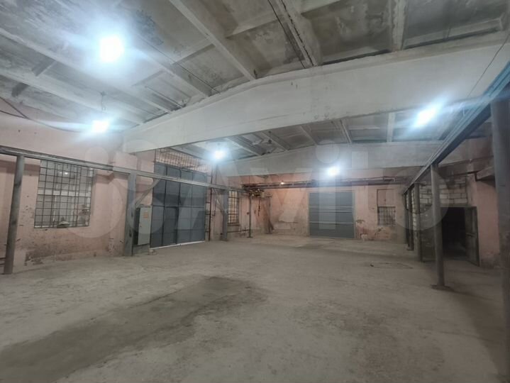 Склад с Кран-балкой 308.8 м²