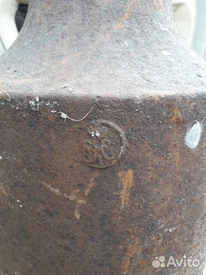 Чугунный бак