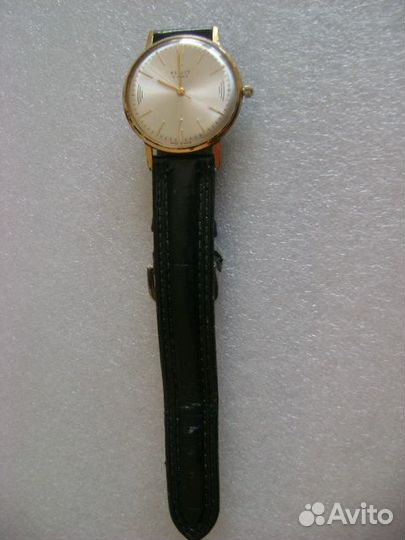 Наручные часы полет