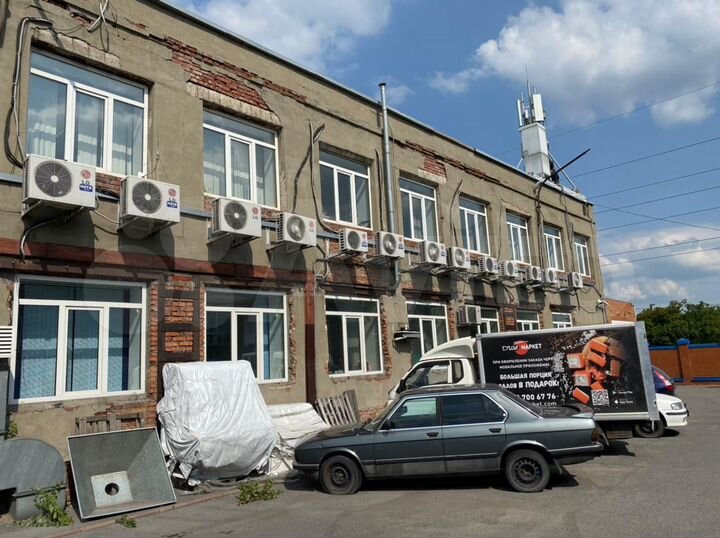 Отдельно стоящее Офисное здание, 928 м²