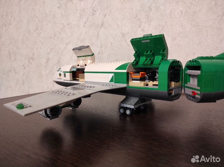 Самолет lego City