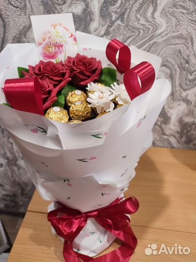Букет розы и конфеты