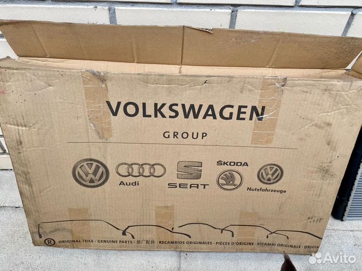 Радиатор охлаждения VAG 1.8т