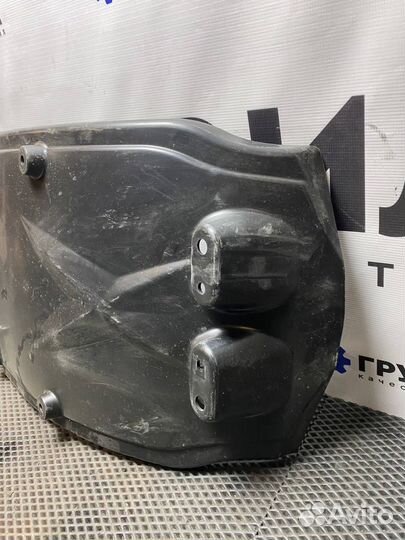 Крыло кабины Renault T 7482212926