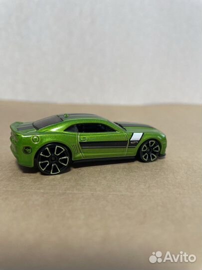 HOT Wheels '13 Camaro Special Edition - Зелёный TH