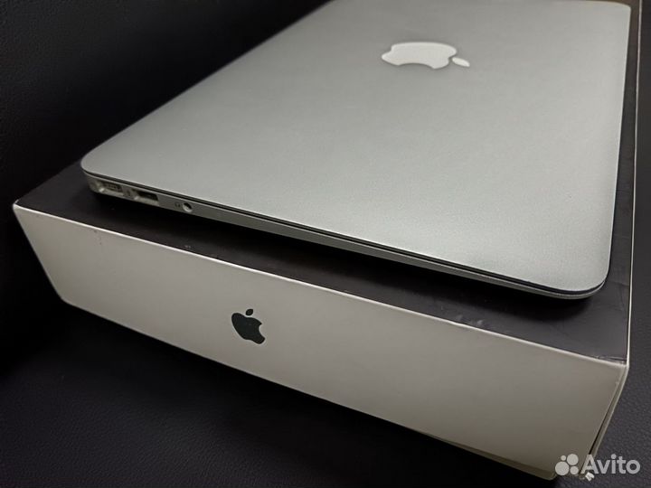 Apple MacBook Air 11 i7 Полный комплект