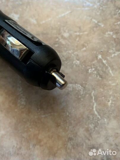 Автомобильное зарядное устройство для телефона Nok