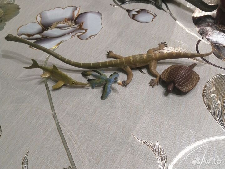 Динозавры для Эльзы