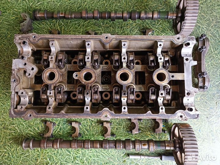 Головка двигателя Dodge Caravan 2.4 EDZ 2001 -2003