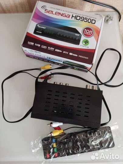 Цифровая тв приставка dvb t2 selenga HD950D б/у