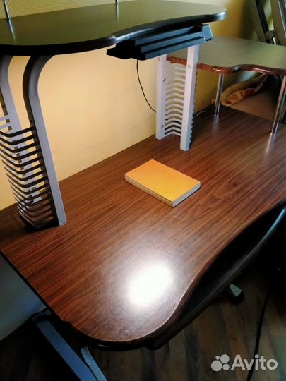 Компьютерный стол бу