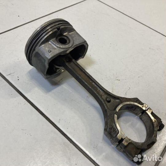 Поршень с шатуном Kia Ceed 2 JD 2012-2018