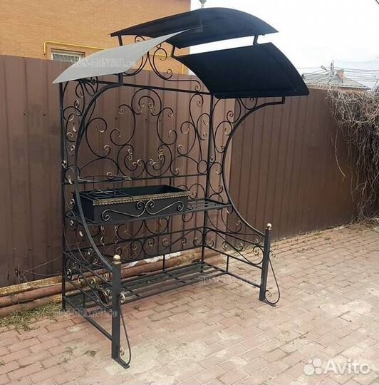 Беседка с мангалом