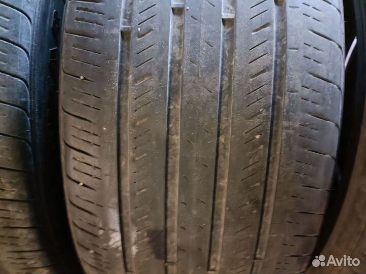 Goodyear Eagle Touring 235/40 R19