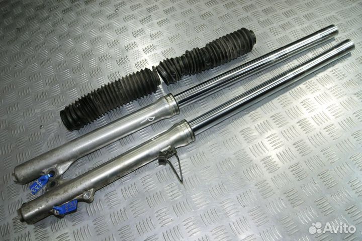 Перья вилки Yamaha Serow XT225