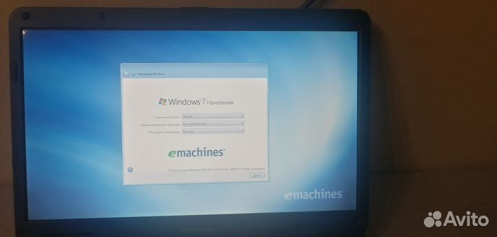 Ноутбук acer Emachines E527