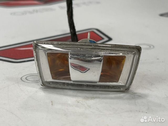 Повторитель в крыло Опель Астра Н