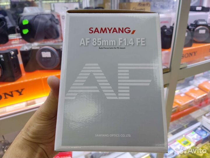 Samyang AF 85mm f/1.4 Sony FE новый в упаковке