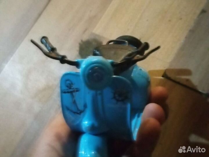 Игрушечный мотопед