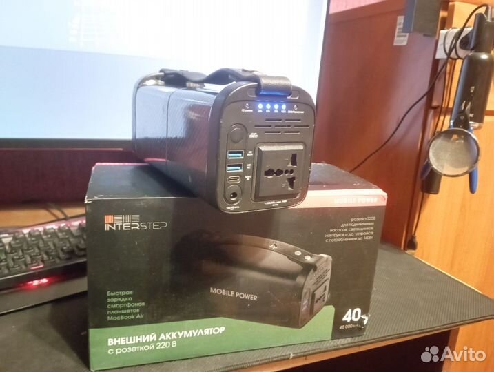 Портативная зарядная станция Interstep 140W