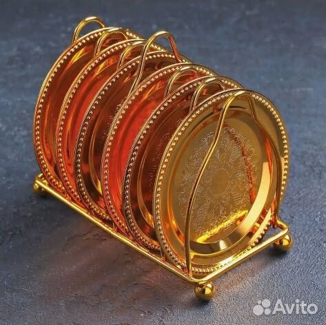 Праздничный Набор Блюдца с Подставкой 