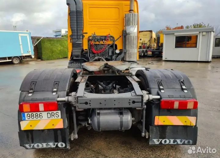 Pазбираем грузовик Volvo FH 2001-2005