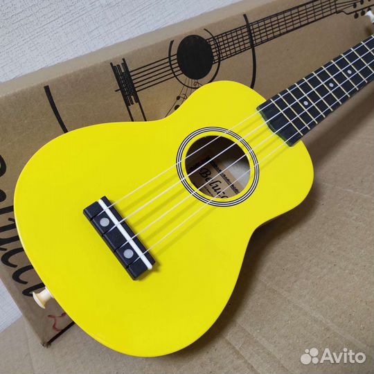 Укулеле гавайская гитара новая