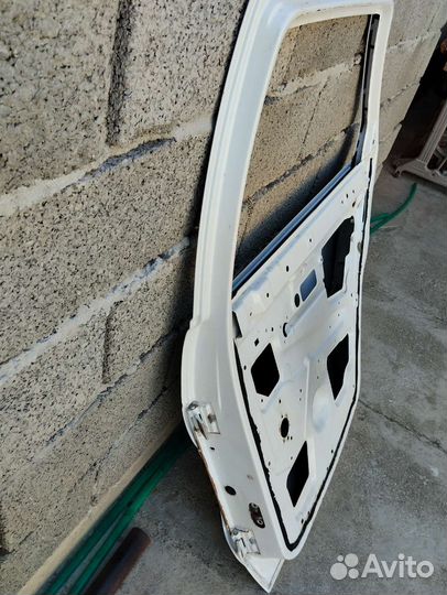 Дверь от ваз 2170