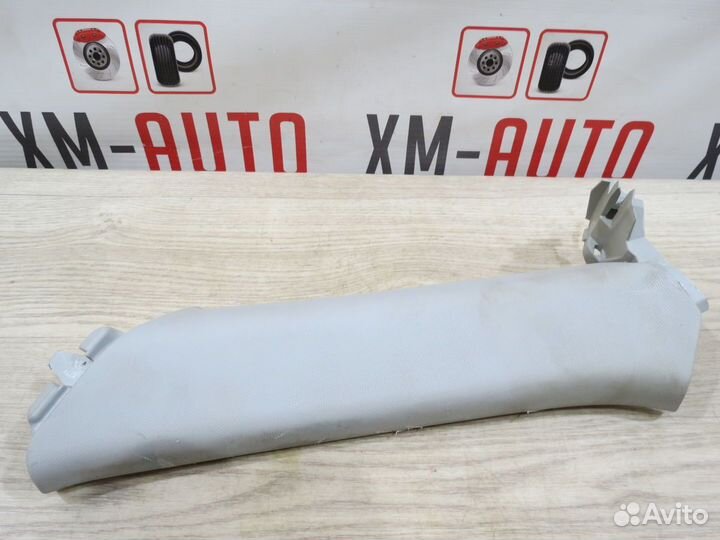 Обшивка стойки задняя правая Audi Q3