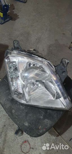 Фара Опель Мерива
