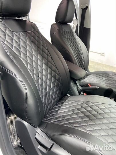 Чехлы Байрон Skoda Rapid чёрный ромб